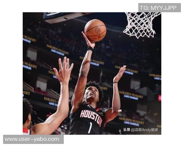 狄龙在比赛中表现出色半场10投7中砍下19分三分球命中率高达50