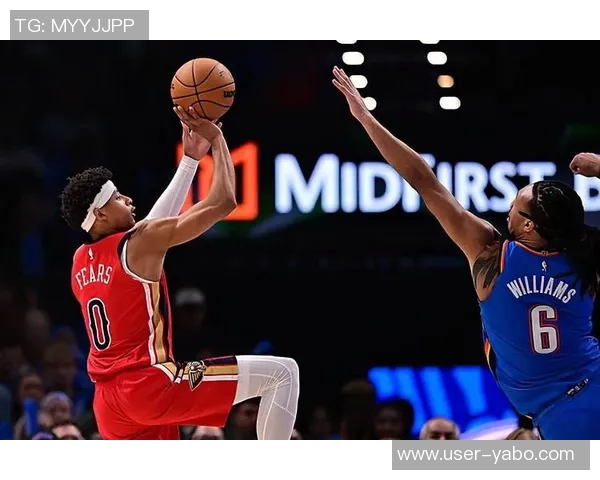 鹈鹕主帅赞费尔斯在比赛中始终保持进攻性表现无论局势如何